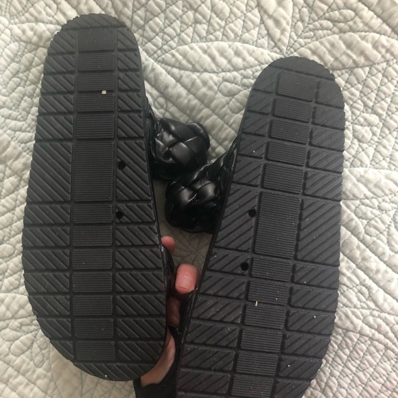 NWOT Roolee sandal - Picture 2 of 3